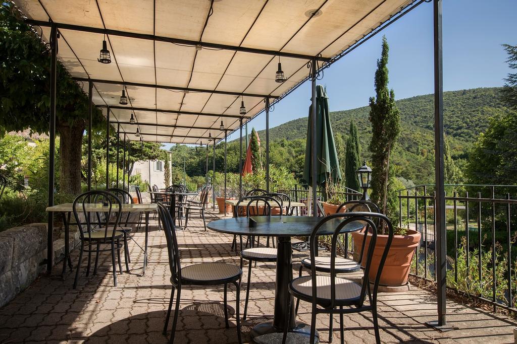 Auberge De L'Escargot D'Or Dieulefit Zewnętrze zdjęcie