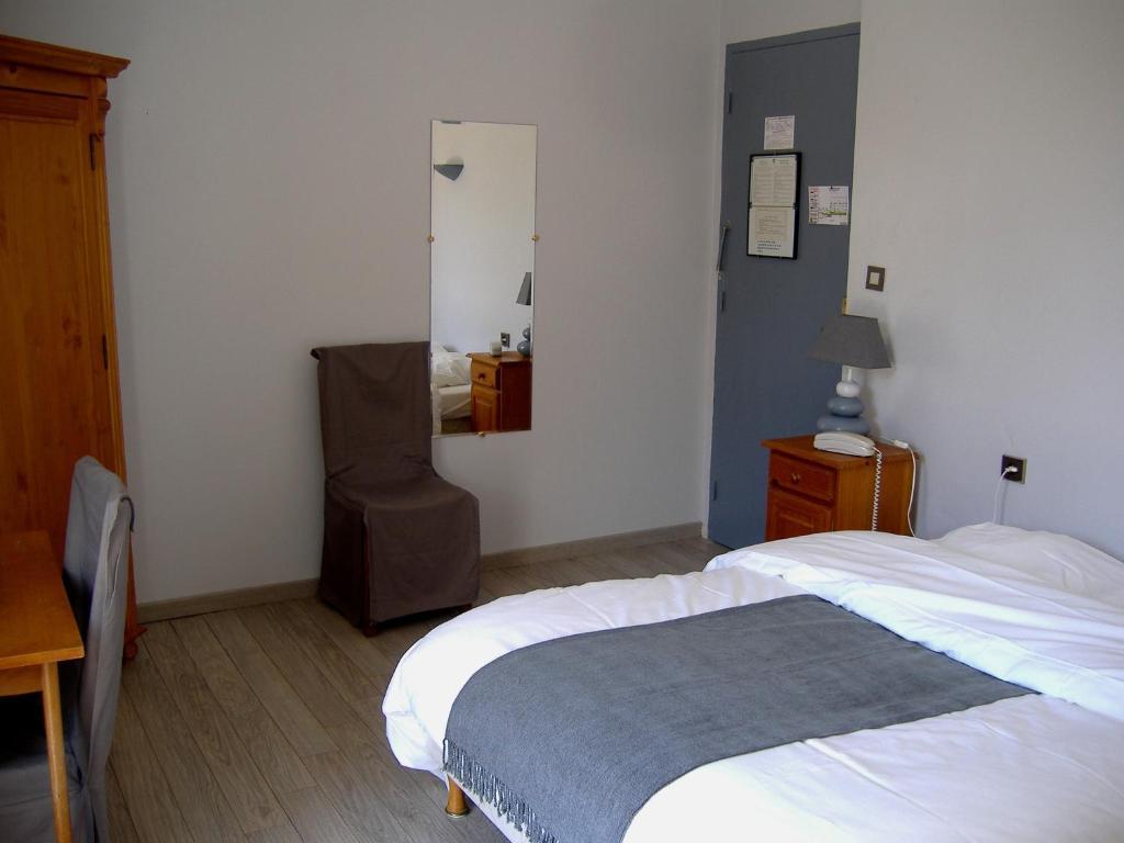 Auberge De L'Escargot D'Or Dieulefit Pokój zdjęcie